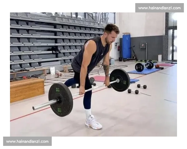 东契奇蜕变!瘦身复仇独行侠,今夏特训剑指巅峰 东契奇蜕变!瘦身复仇独行侠,今夏特训剑指巅峰